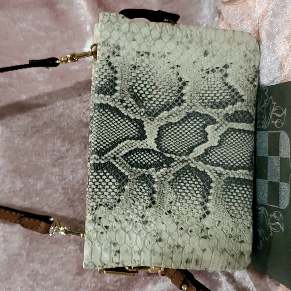 Vince Camuto Crossbody bag - Picture 8 of 13